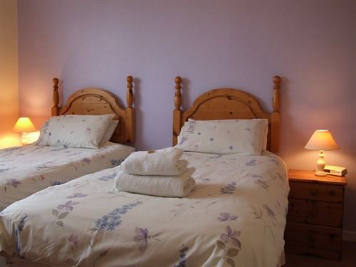 Cefn Uchaf Guesthouse Garndolbenmaen Екстериор снимка